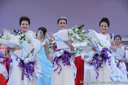 英国365集团公司服装表演与设计专业的女孩孙博摘得鈥湵┨焓光澕揪